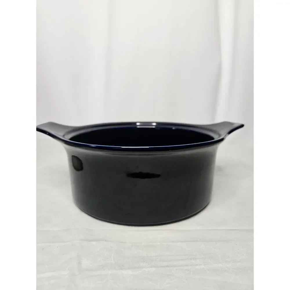 Vintage Celebrity Lexington Round 2 Quart Stoneware Casserole Dish Lid Blue